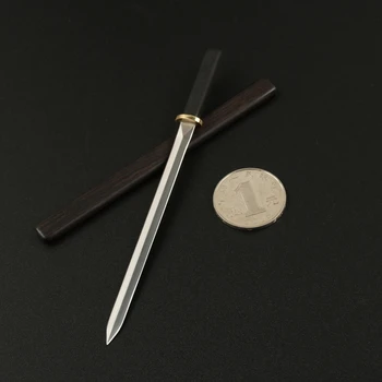 1:6 håndlavet miniature sværd, dolk brevåbnere middelalderlige våben VG10 kniv med Saya