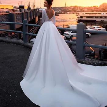 2021 Lange Ærmer Satin Wedding Dress for Kvinder Vintage Princess Beach Bride Kjole Vestido De Novia Robe Mariage Backless